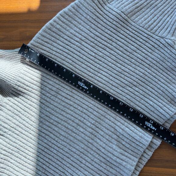 Zara Womens Ribbed Crop Pullover Sweater S Beige Cuff Sleeves Mock Neck Oversize - Picture 4 of 9